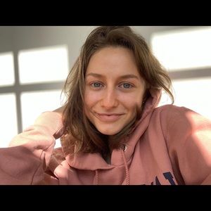 Meet your Posher, Leah